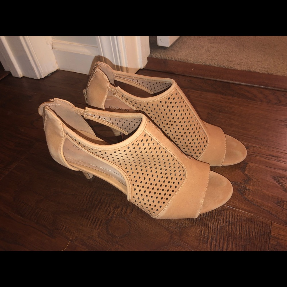 brown heels